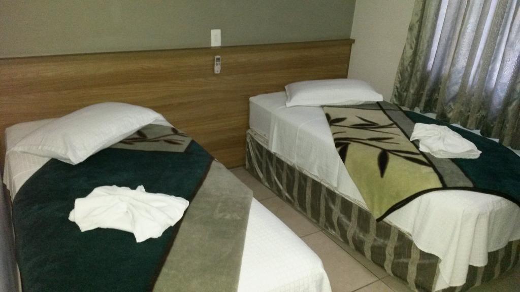 Sokulski Flat Hotel E Restaurante Araucaria Room photo